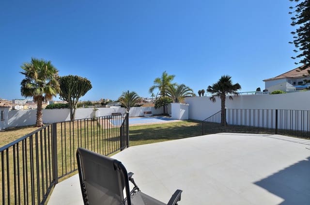 Chalet de 5 habitaciones en El Coto, Mijas en venta con piscina garaje - 1.295.000 € (Ref: 9104914)