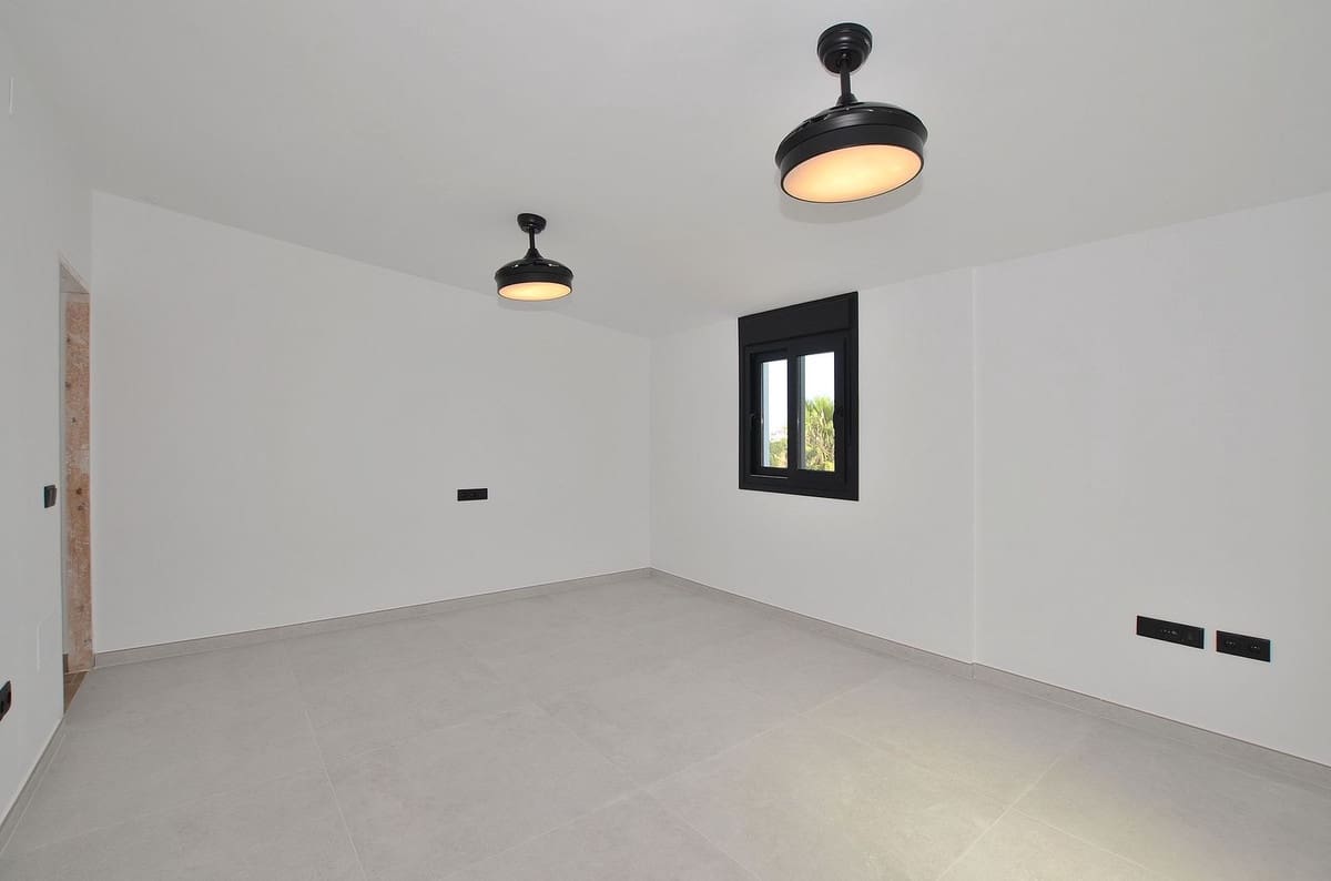 Chalet de 5 habitaciones en El Coto en venta con piscina garaje - 1.295.000 € (Ref: 9104914)