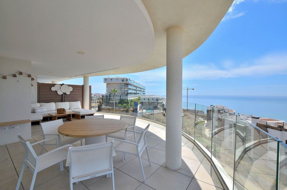 3 quarto Apartamento para venda em Fuengirola com piscina garagem - 995 000 € (Ref: 9131521)