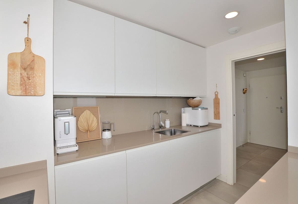 3 quarto Apartamento para venda em Fuengirola com piscina garagem - 995 000 € (Ref: 9131521)