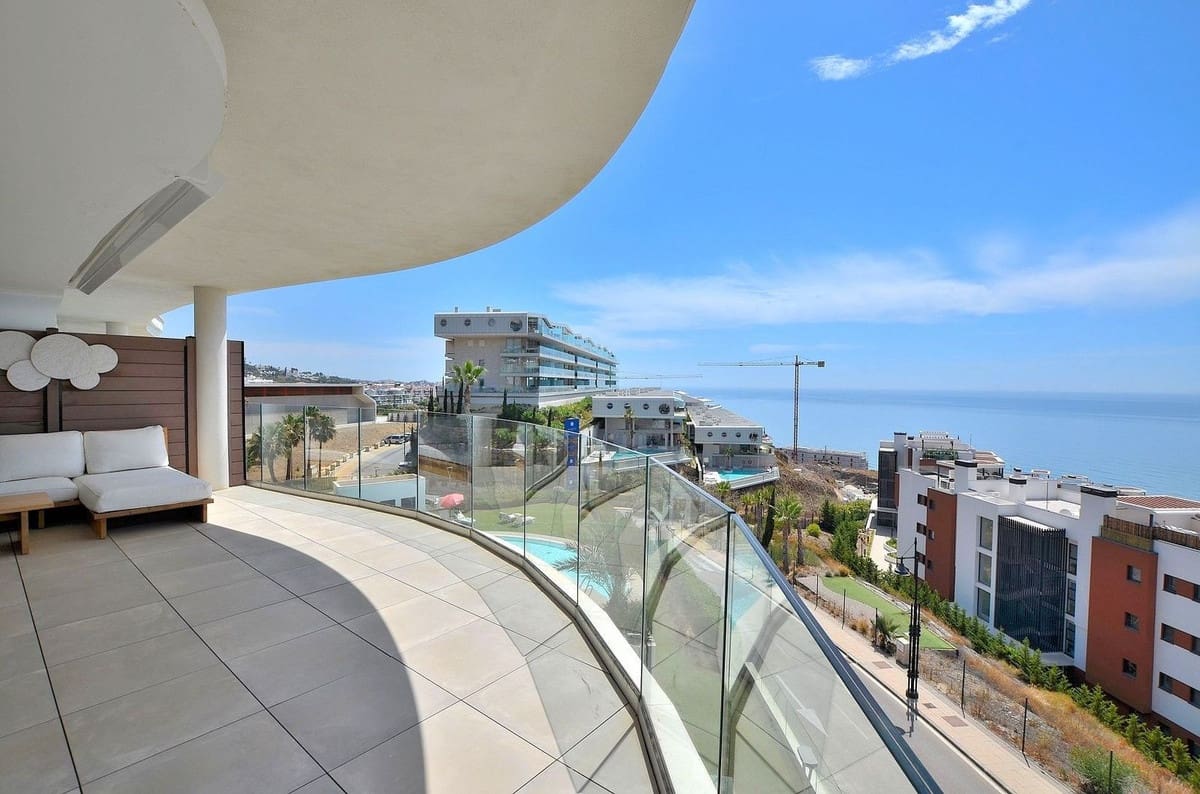 3 quarto Apartamento para venda em Fuengirola com piscina garagem - 995 000 € (Ref: 9131521)