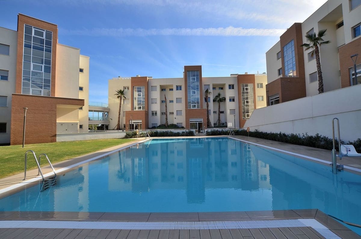 3 quarto Apartamento para venda em Fuengirola com piscina garagem - 995 000 € (Ref: 9131521)