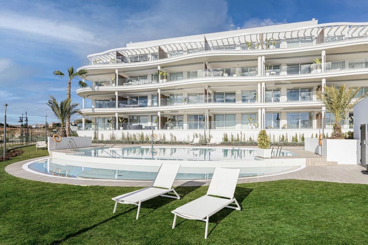 3 quarto Apartamento para venda em Fuengirola com piscina garagem - 995 000 € (Ref: 9131521)