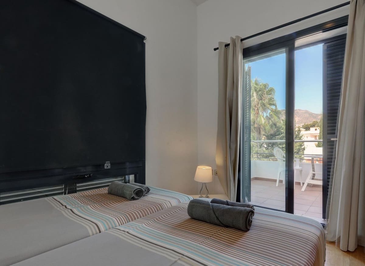 5 soveværelse Villa til salg i Benalmadena Costa med swimmingpool garage - € 899.000 (Ref: 9201580)