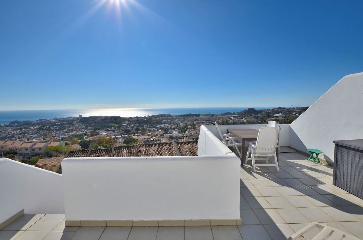 2 sypialnia Dom na sprzedaż w Benalmadena z basenem - 345 000 € (Ref: 9426440)