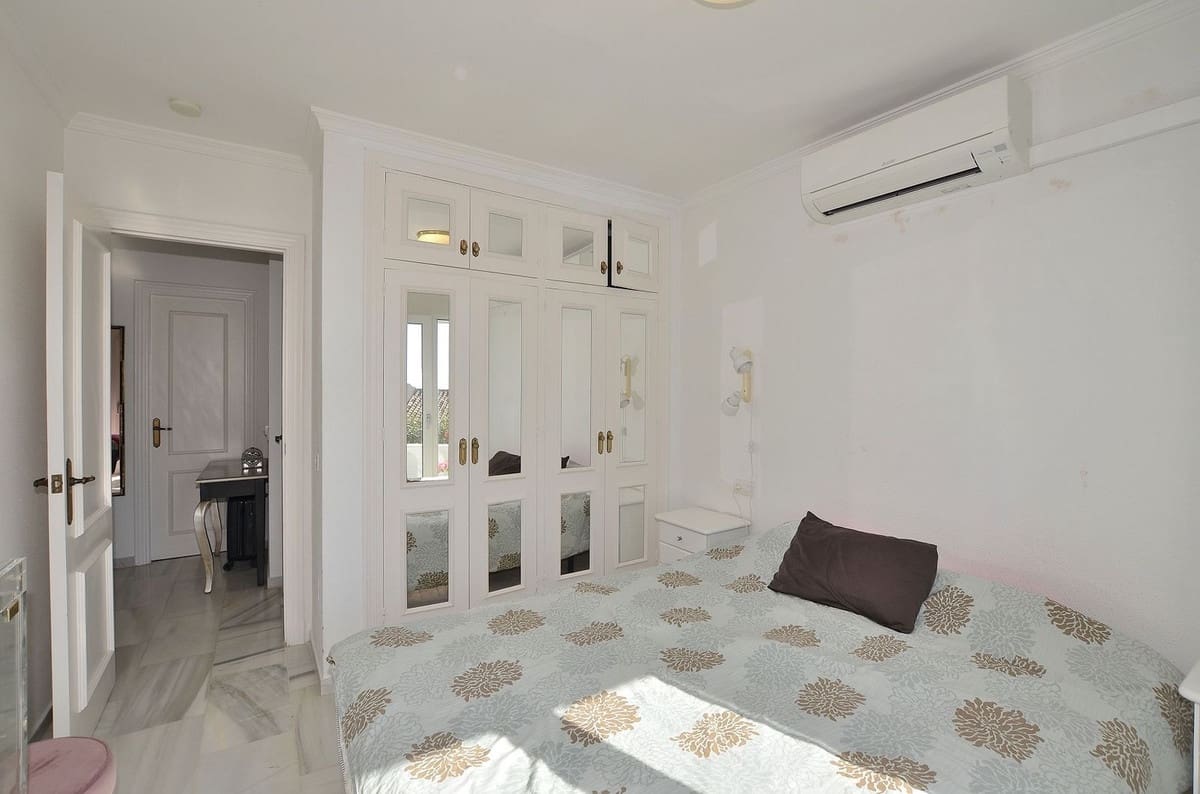 2 sypialnia Dom na sprzedaż w Benalmadena z basenem - 345 000 € (Ref: 9426440)