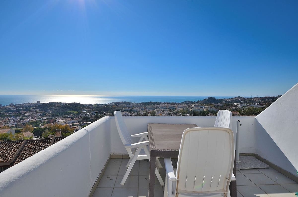 2 sypialnia Dom na sprzedaż w Benalmadena z basenem - 345 000 € (Ref: 9426440)