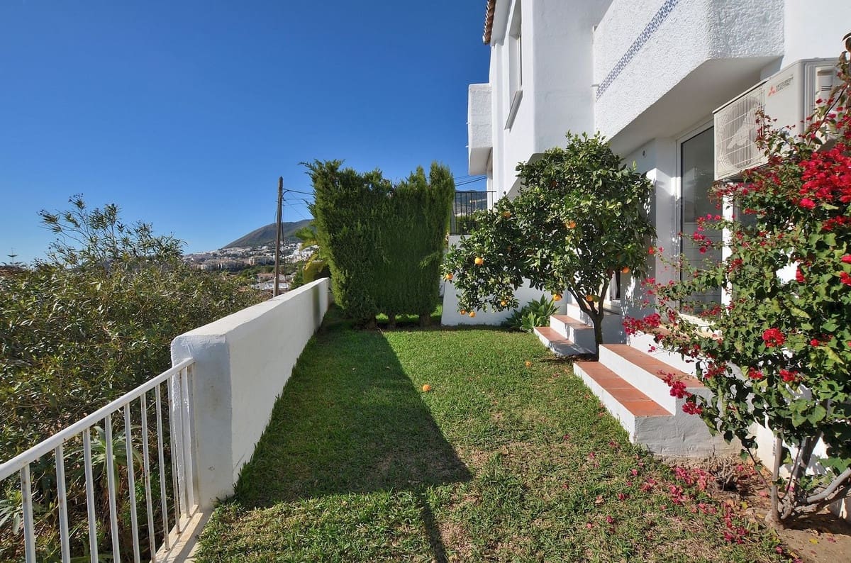 2 sypialnia Dom na sprzedaż w Benalmadena z basenem - 345 000 € (Ref: 9426440)