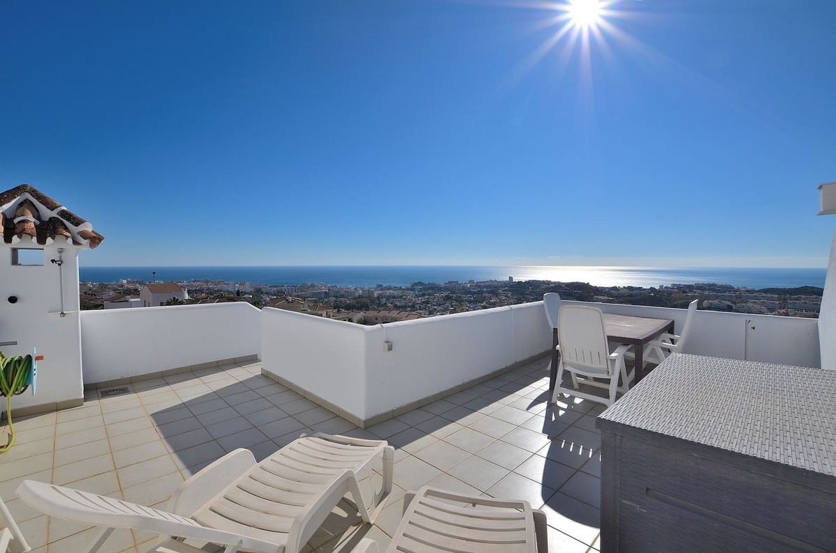 2 sypialnia Dom na sprzedaż w Benalmadena z basenem - 345 000 € (Ref: 9426440)