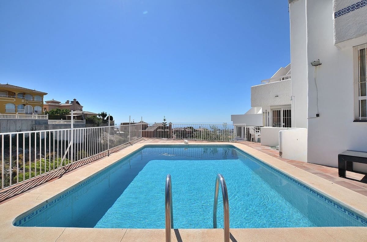 2 sypialnia Dom na sprzedaż w Benalmadena z basenem - 345 000 € (Ref: 9426440)