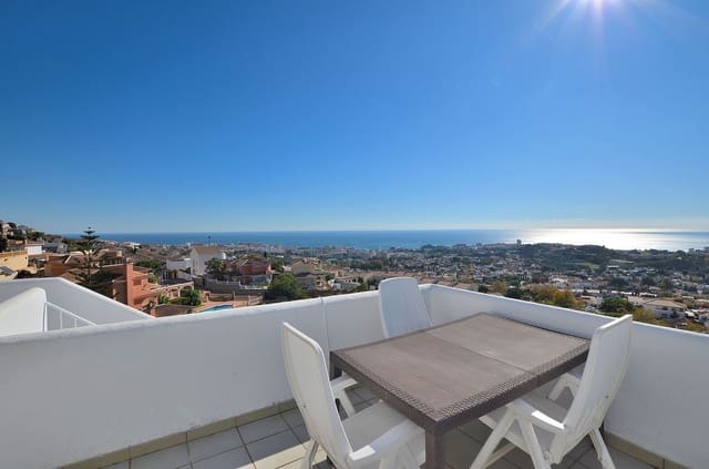 2 soveværelse Byhus til salg i Benalmádena med swimmingpool - € 345.000 (Ref: 9426440)