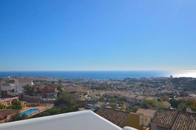 2 soveværelse Byhus til salg i Benalmádena med swimmingpool - € 345.000 (Ref: 9426440)