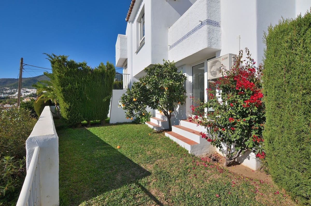 2 sypialnia Dom na sprzedaż w Benalmadena z basenem - 345 000 € (Ref: 9426440)