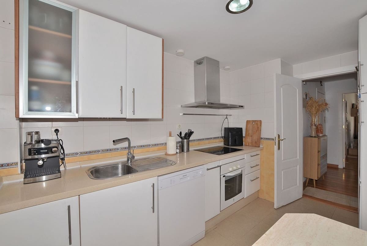 3 Zimmer Penthouse zu verkaufen in Arroyo de la Miel mit Pool Garage - 525.000 € (Ref: 9432652)