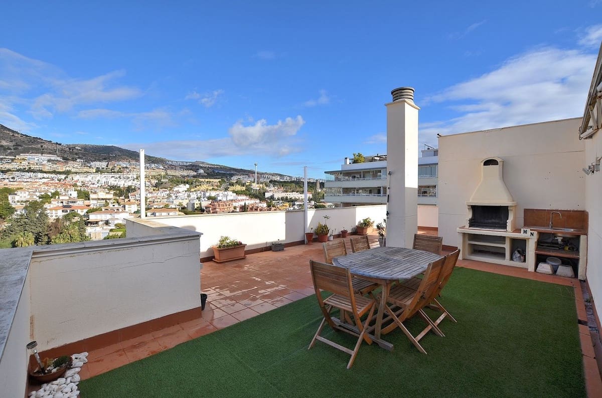 3 bedroom Penthouse for sale in Arroyo de la Miel with pool garage - € 525,000 (Ref: 9432652)