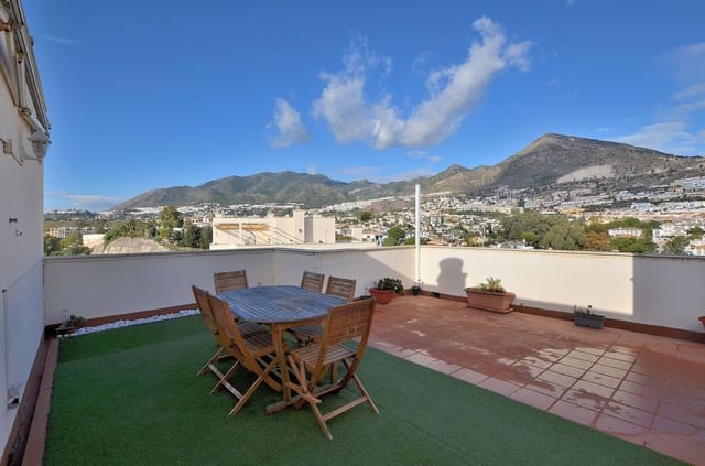 3 makuuhuone Kattohuoneisto myytävänä paikassa Arroyo de la Miel, Benalmádena mukana uima-altaan 
autotalli - 525 000 € (Ref: 9432652)