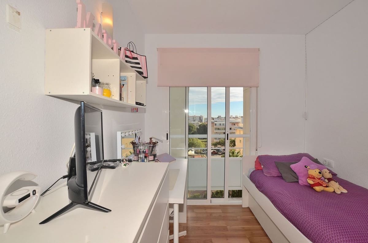 3 bedroom Penthouse for sale in Arroyo de la Miel with pool garage - € 525,000 (Ref: 9432652)