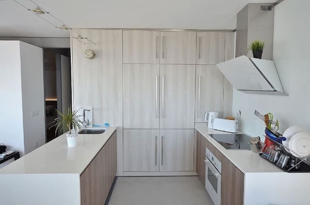 2 slaapkamer Penthouse te koop in Benalmadena Costa, Benalmádena met zwembad garage - € 349.000 (Ref: 9435144)