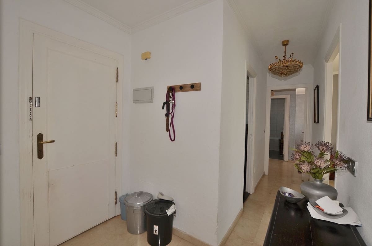 2 bedroom Penthouse for sale in Mijas Costa with pool garage - € 445,000 (Ref: 9438346)