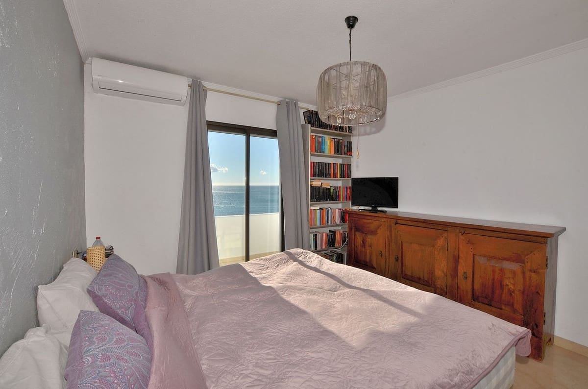 2 bedroom Penthouse for sale in Mijas Costa with pool garage - € 445,000 (Ref: 9438346)