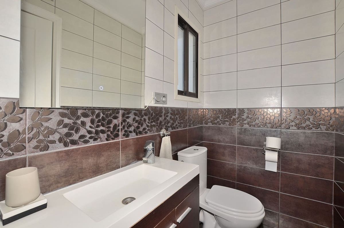 2 bedroom Penthouse for sale in Mijas Costa with pool garage - € 445,000 (Ref: 9438346)