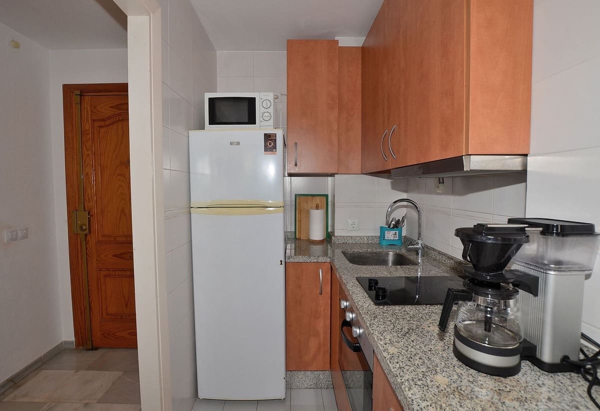 1 bedroom Apartment for sale in Arroyo de la Miel with pool - € 225,000 (Ref: 9438760)