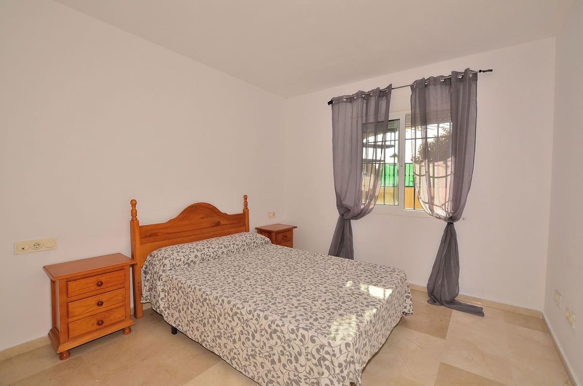 Casa de 2 habitaciones en Benalmádena en venta con piscina garaje - 299.000 € (Ref: 9487245)