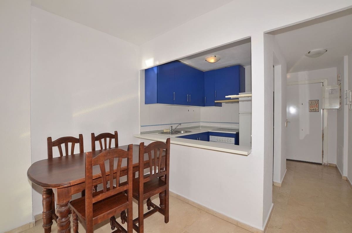 Casa de 2 habitaciones en Benalmádena en venta con piscina garaje - 290.000 € (Ref: 9487245)