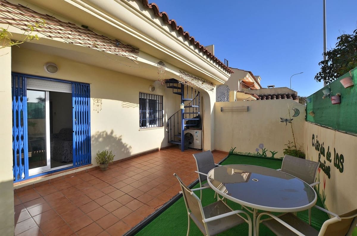 Casa de 2 habitaciones en Benalmádena en venta con piscina garaje - 290.000 € (Ref: 9487245)