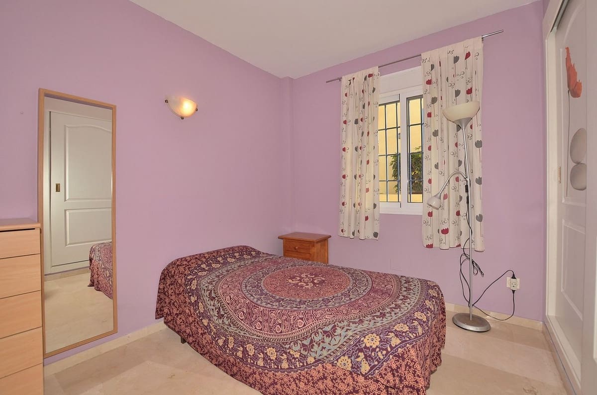 Casa de 2 habitaciones en Benalmádena en venta con piscina garaje - 290.000 € (Ref: 9487245)