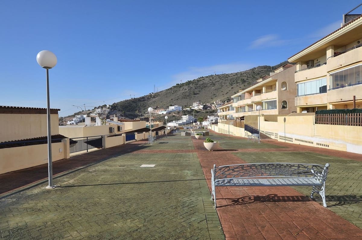 Casa de 2 habitaciones en Benalmádena en venta con piscina garaje - 290.000 € (Ref: 9487245)