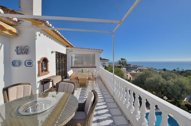 5 bedroom Villa for sale in Torremuelle, Benalmádena with pool garage - € 1,340,000 (Ref: 9506327)