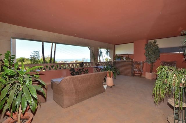 Apartamento de 3 habitaciones en Benalmádena en venta con piscina garaje - 449.000 € (Ref: 9594461)