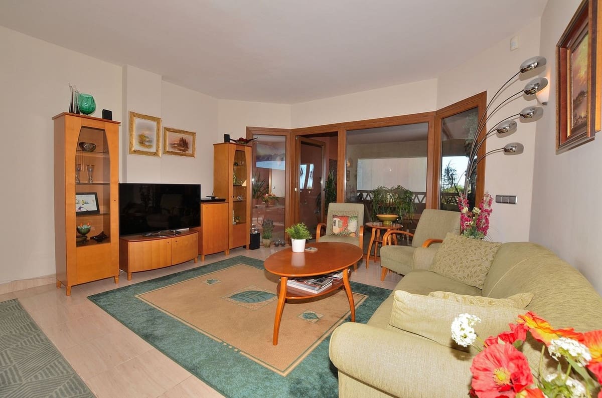 3 bedroom Apartment for sale in Benalmadena with pool garage - € 449,000 (Ref: 9594461)