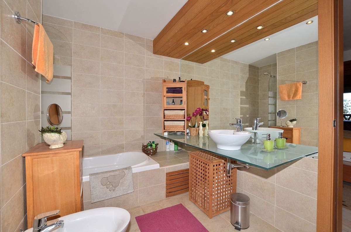 3 bedroom Apartment for sale in Benalmadena with pool garage - € 449,000 (Ref: 9594461)