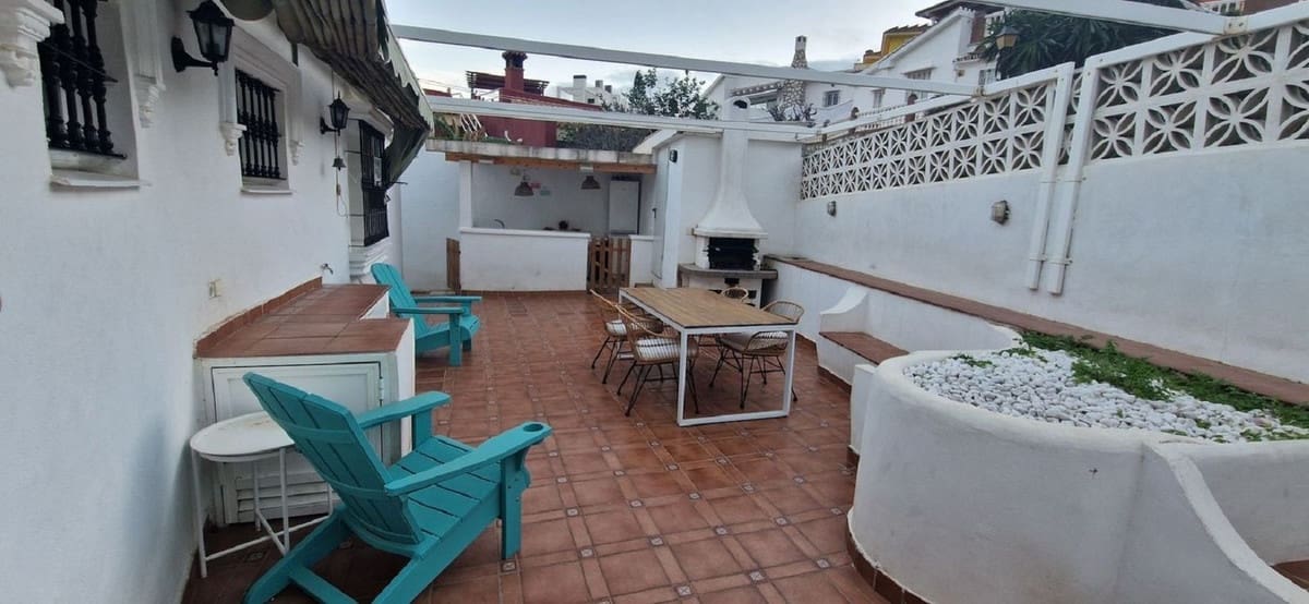 3 bedroom Villa for sale in Fuengirola with pool garage - € 599,990 (Ref: 9597274)