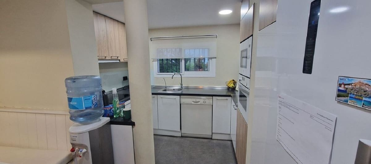 3 bedroom Villa for sale in Fuengirola with pool garage - € 599,990 (Ref: 9597274)