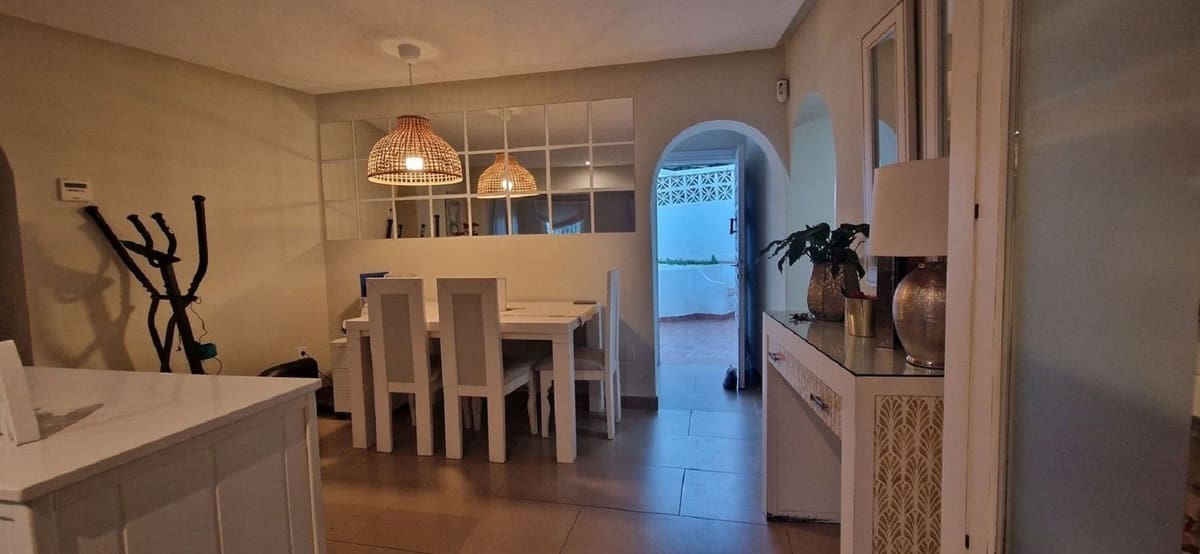 3 soveværelse Villa til salg i Fuengirola med swimmingpool garage - € 599.990 (Ref: 9597274)