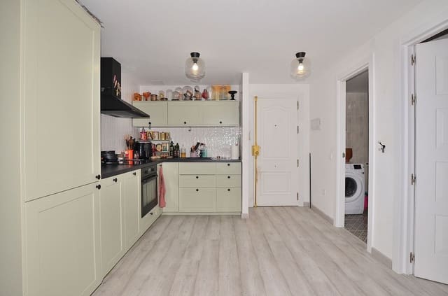 1 soveværelse Penthouse til salg i Arroyo de la Miel, Benalmádena med swimmingpool garage - € 239.000 (Ref: 9665337)