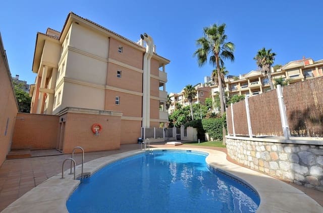 Apartamento de 3 habitaciones en Torrequebrada, Benalmádena en venta con piscina garaje - 465.000 € (Ref: 9685949)