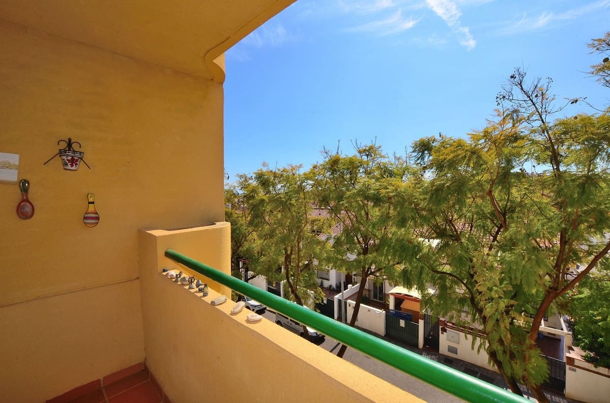 2 Zimmer Apartment zu verkaufen in Fuengirola mit Pool - 269.000 € (Ref: 9713563)