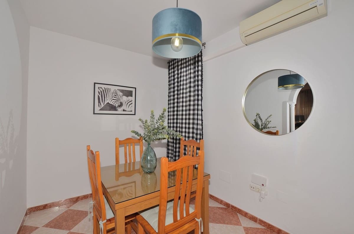 2 bedroom Townhouse for sale in Fuengirola - € 949,000 (Ref: 9721157)