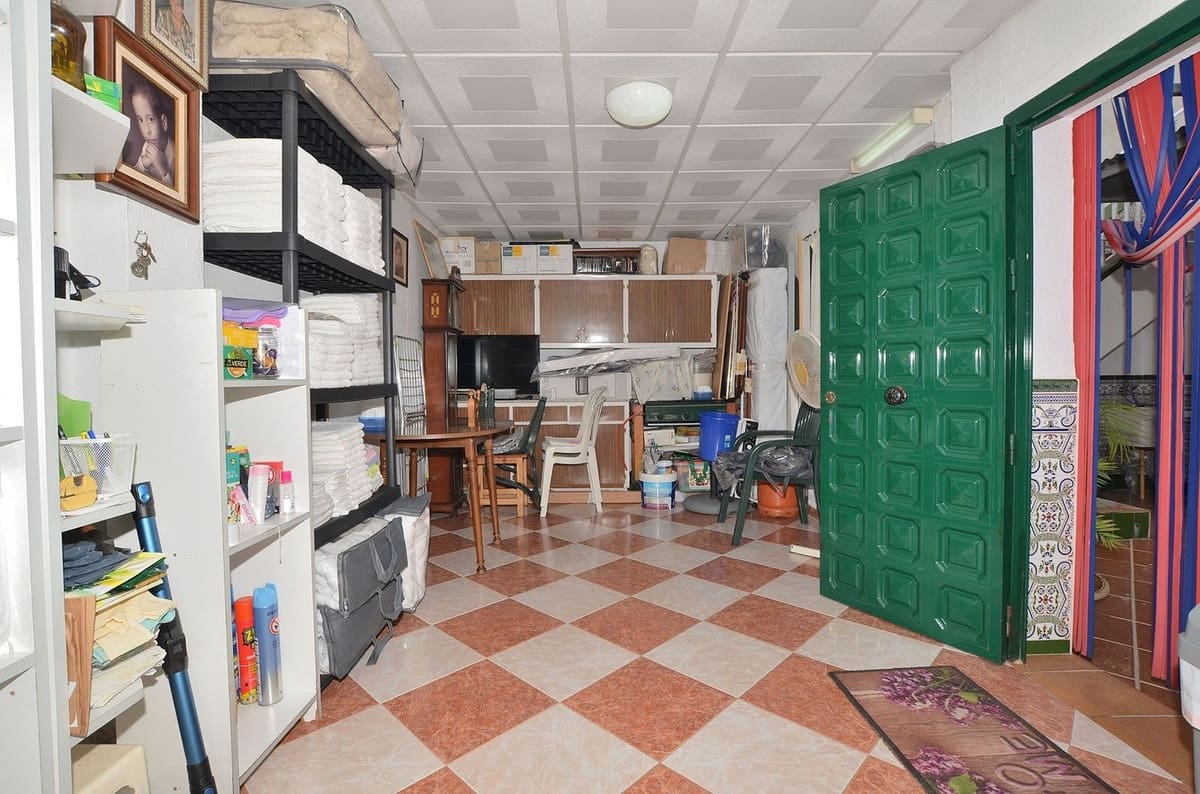 2 bedroom Townhouse for sale in Fuengirola - € 949,000 (Ref: 9721157)