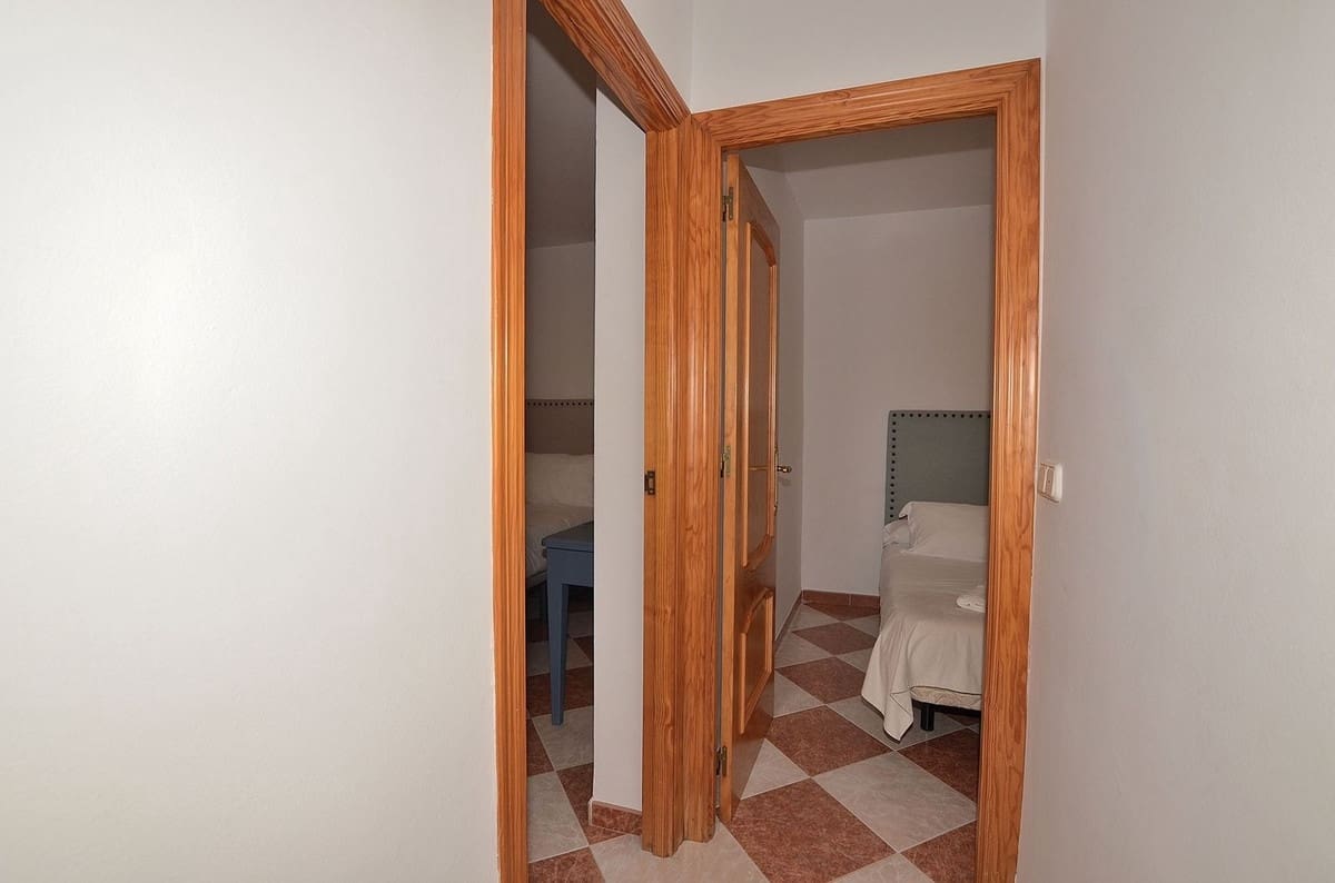 2 bedroom Townhouse for sale in Fuengirola - € 949,000 (Ref: 9721157)