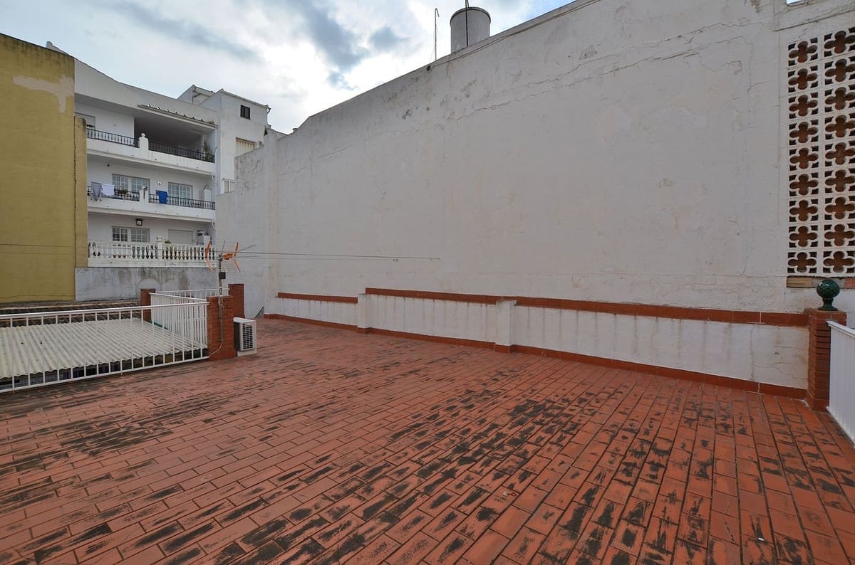 2 bedroom Townhouse for sale in Fuengirola - € 949,000 (Ref: 9721157)