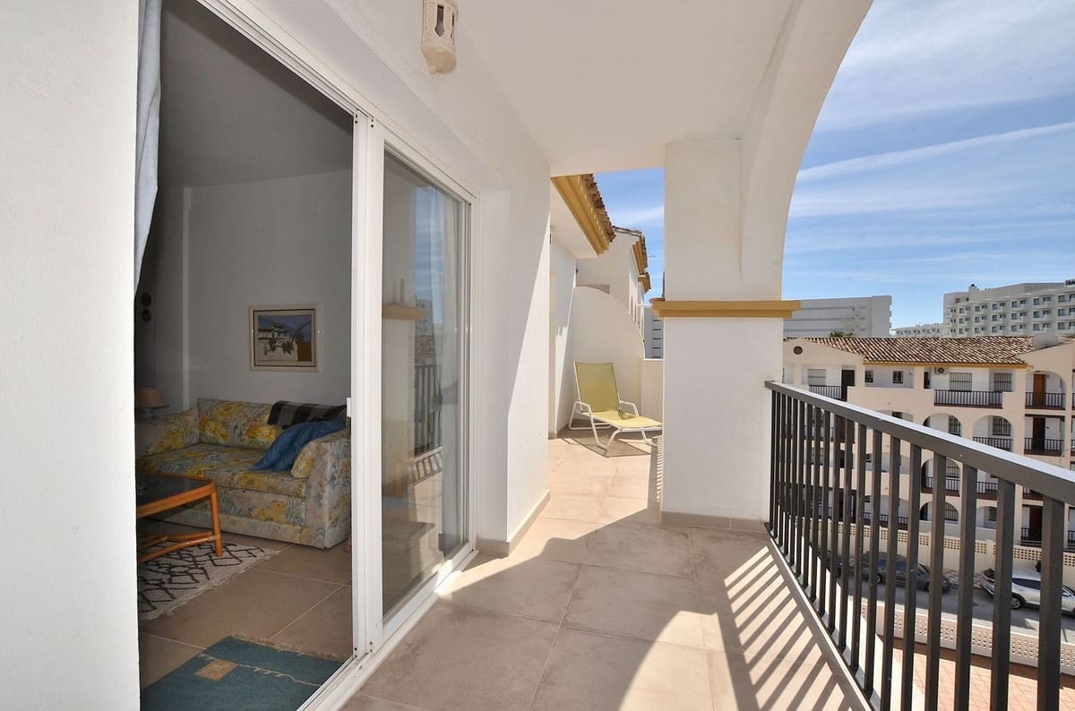 2 quarto Penthouse para venda em Fuengirola com piscina - 325 000 € (Ref: 9747289)