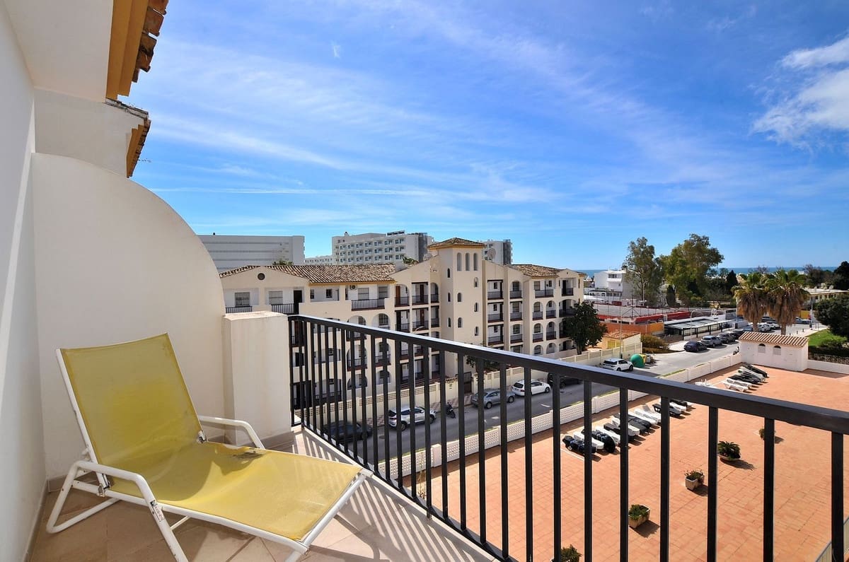 2 quarto Penthouse para venda em Fuengirola com piscina - 325 000 € (Ref: 9747289)