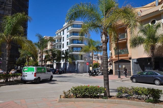 Apartamento de 2 habitaciones en Fuengirola en venta con garaje - 495.000 € (Ref: 9778919)