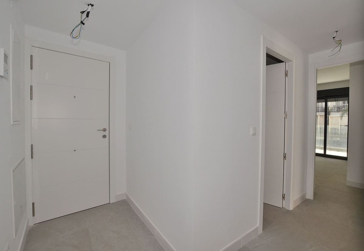 Apartamento de 2 habitaciones en Fuengirola en venta con garaje - 495.000 € (Ref: 9778919)