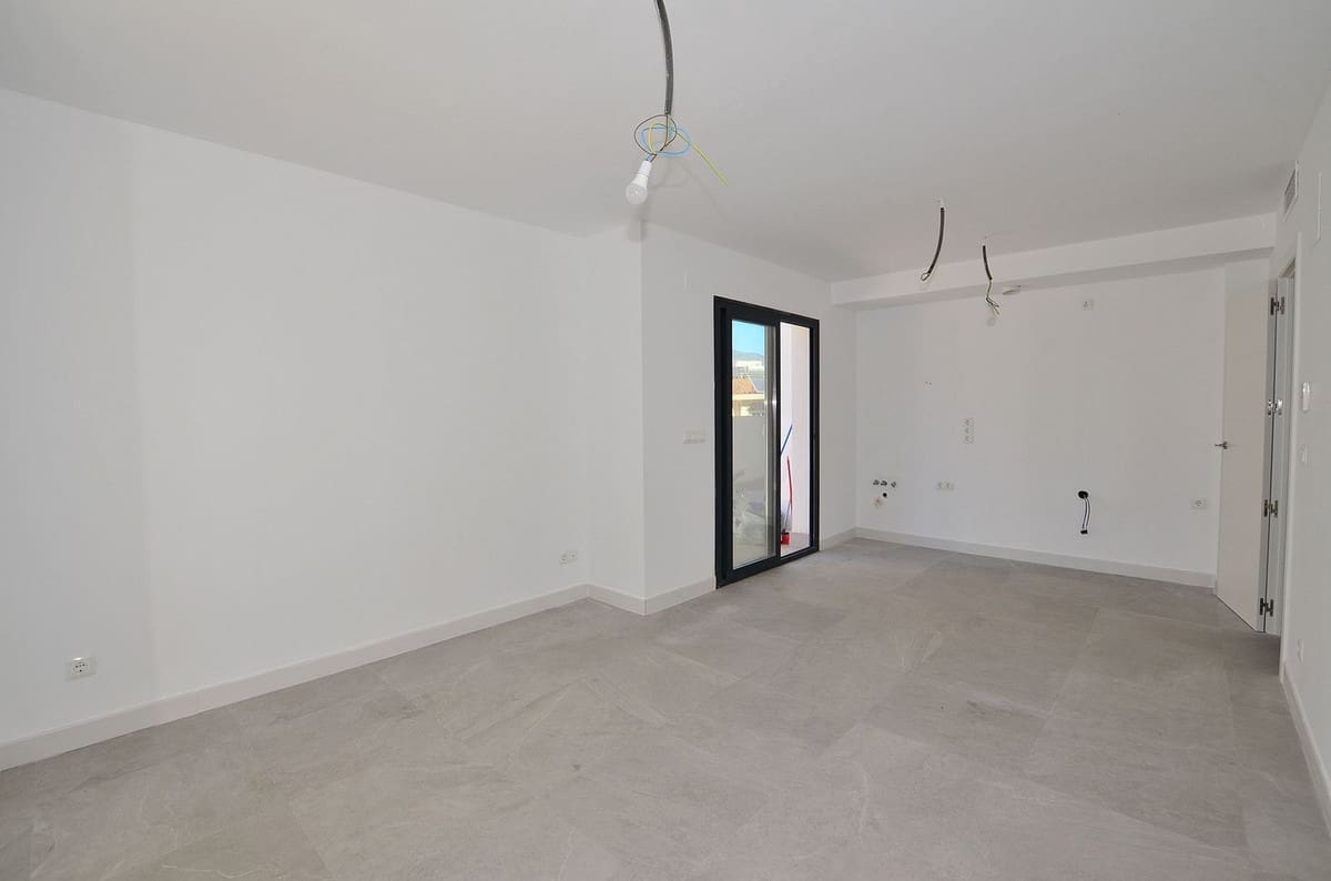 Apartamento de 2 habitaciones en Fuengirola en venta con garaje - 495.000 € (Ref: 9778919)